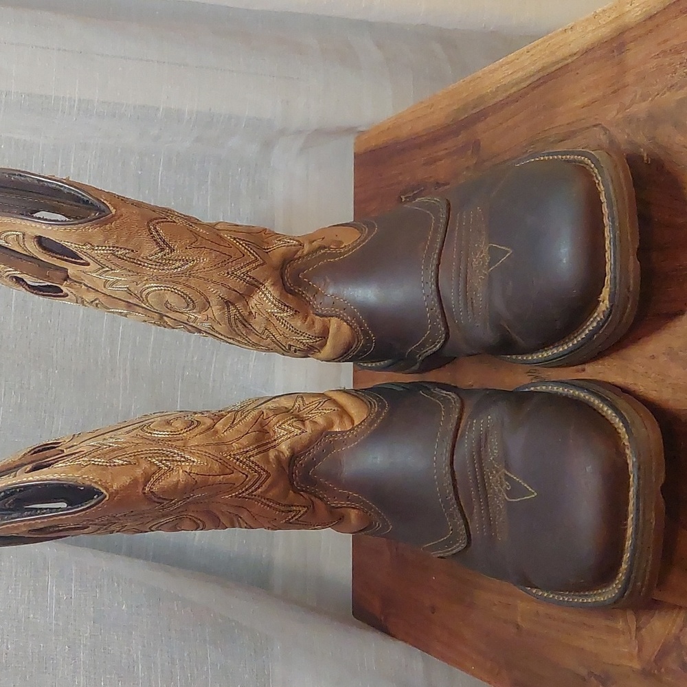 Men's Durango Rebel Saddle Cowboy Boots Size 9